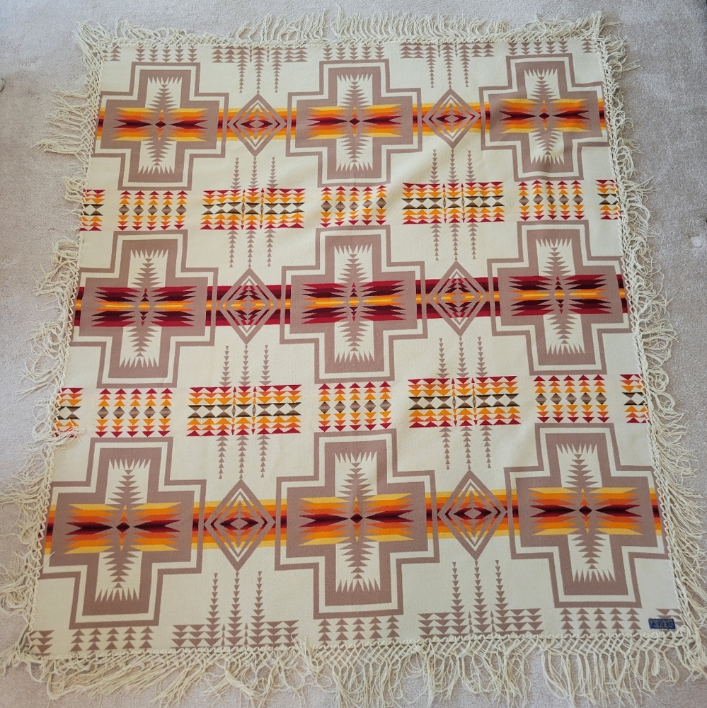 Vintage Pendleton Beaver State Southwestern Print Fringed Wool Blanket *Read